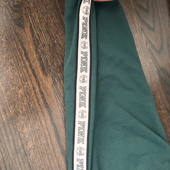 VS Pink Sweat Set - Picture 8 of 9